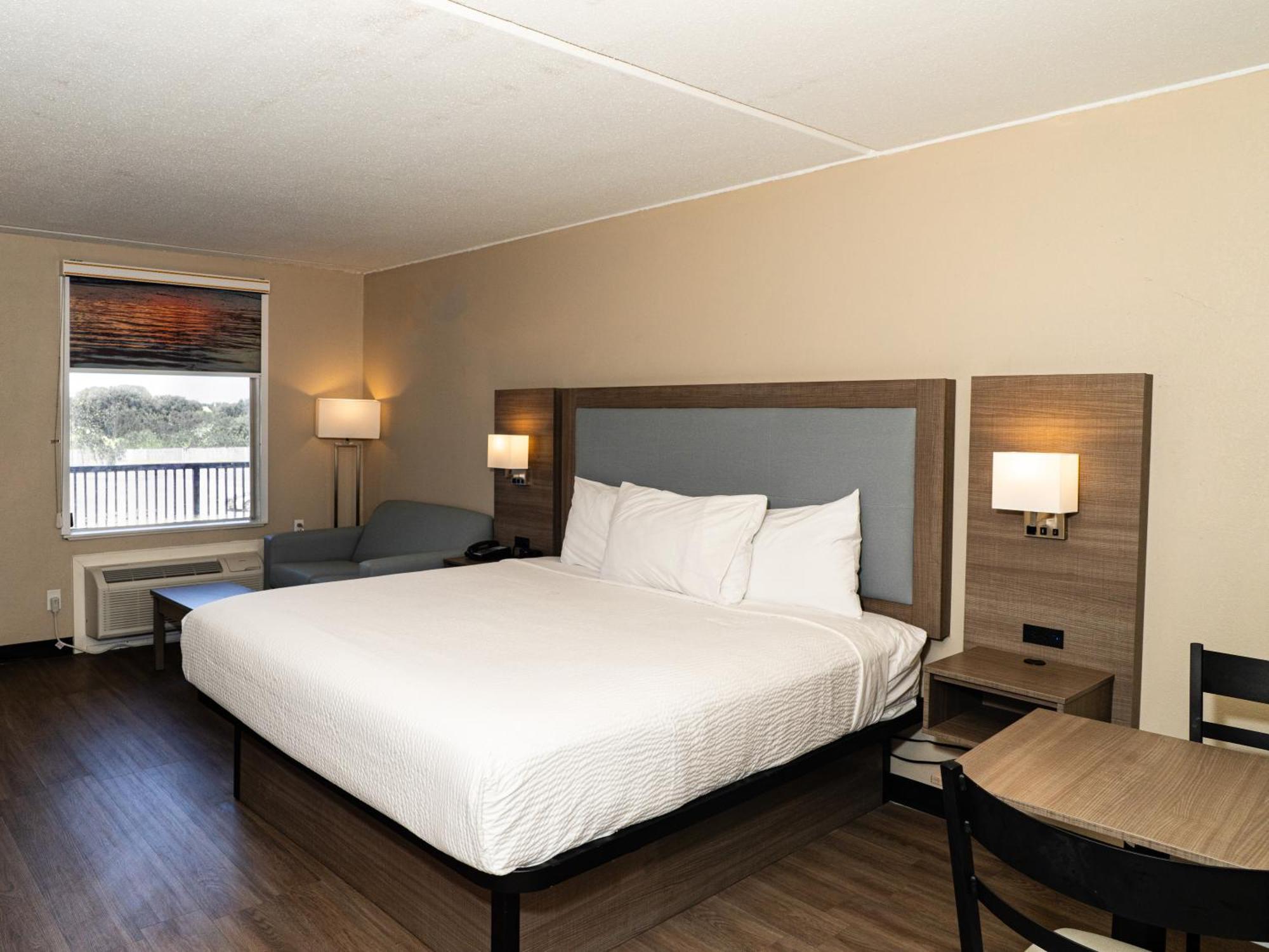 Baymont By Wyndham Corpus Christi Airport Hotel Exterior foto
