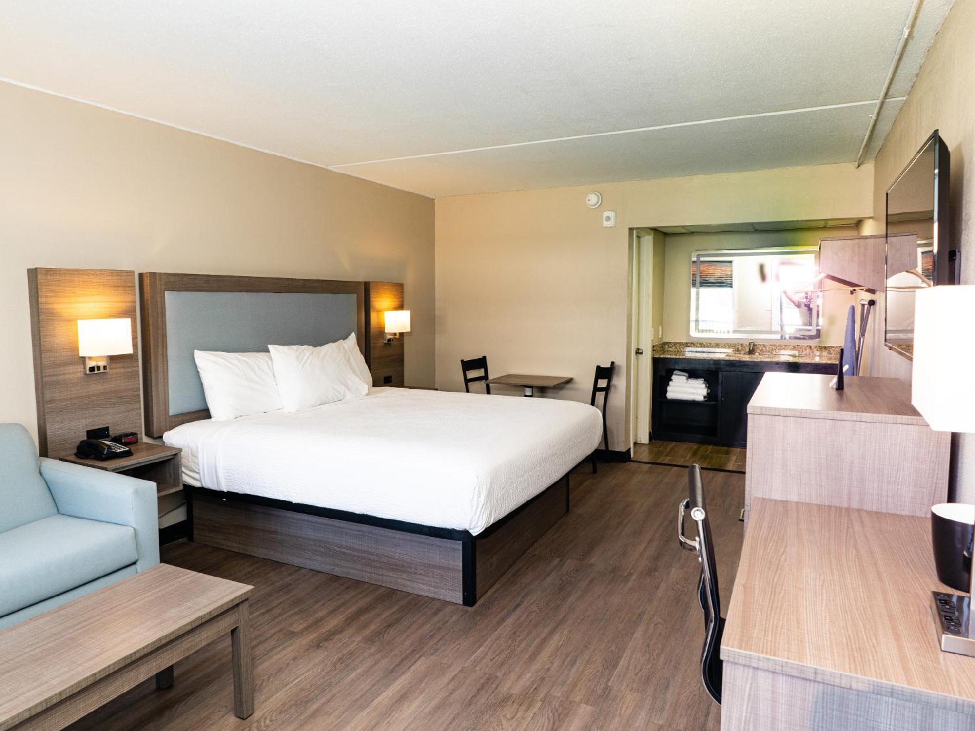 Baymont By Wyndham Corpus Christi Airport Hotel Exterior foto