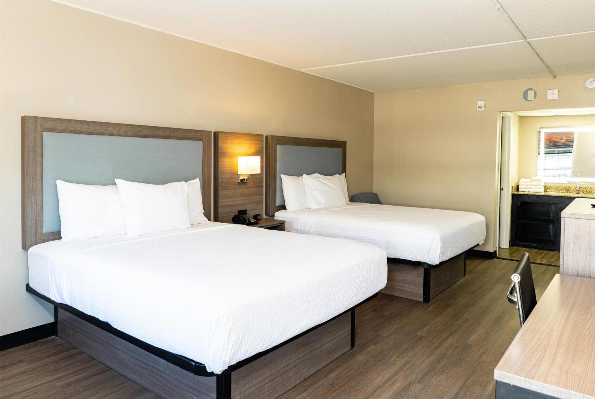 Baymont By Wyndham Corpus Christi Airport Hotel Exterior foto