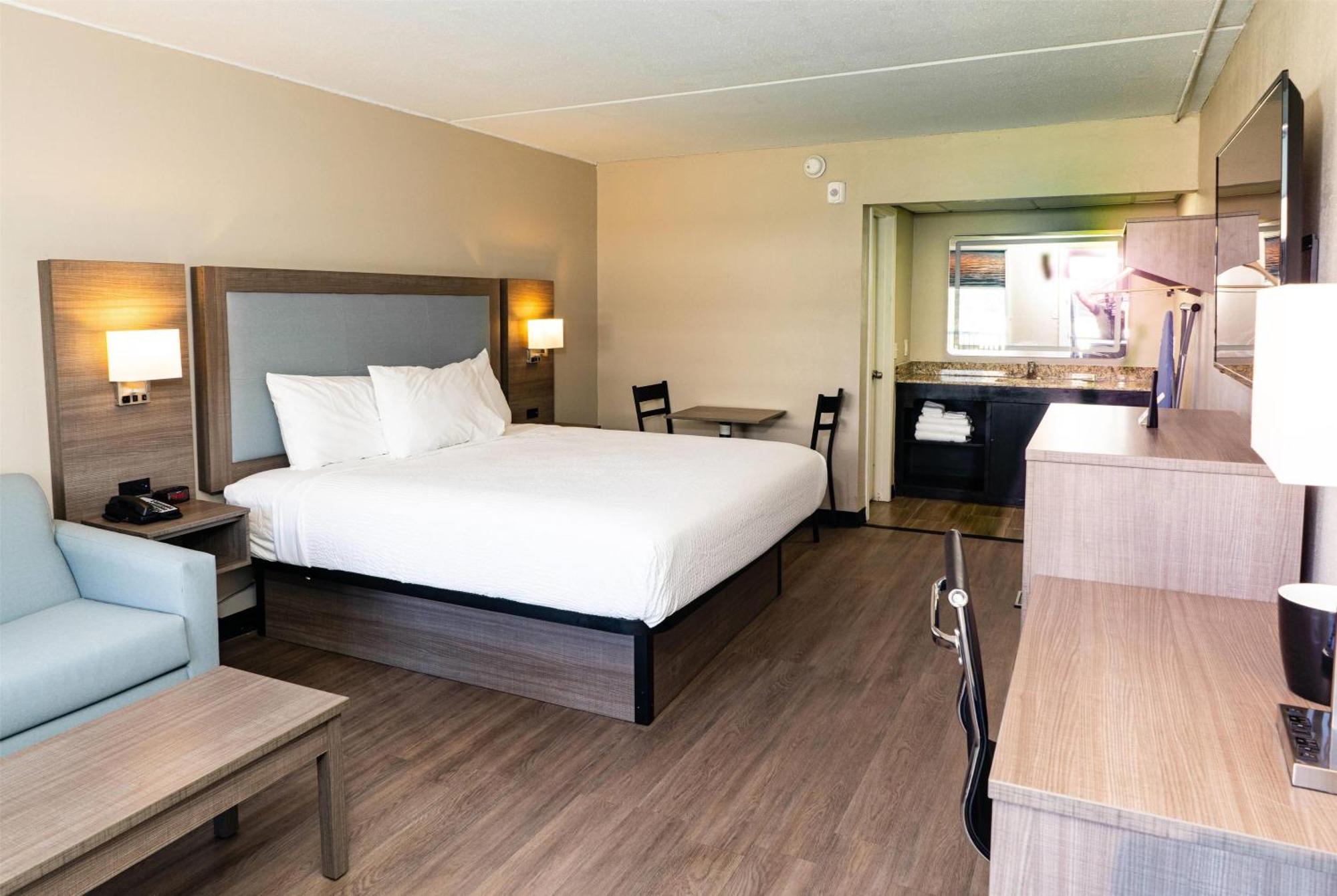 Baymont By Wyndham Corpus Christi Airport Hotel Exterior foto